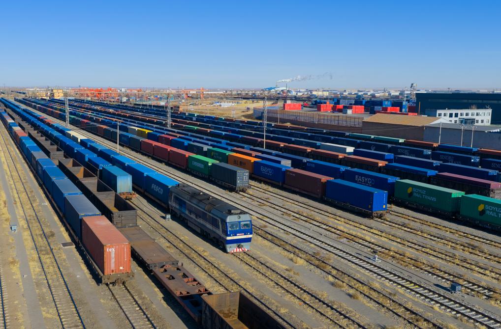 中欧班列中通道年内通行量首次突破3500列